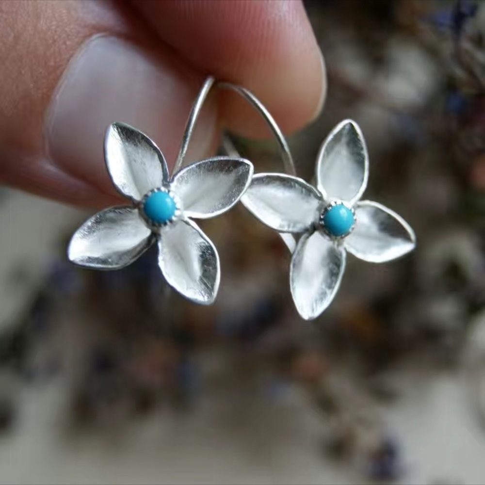 💕Silver Turquoise Flower Earrings